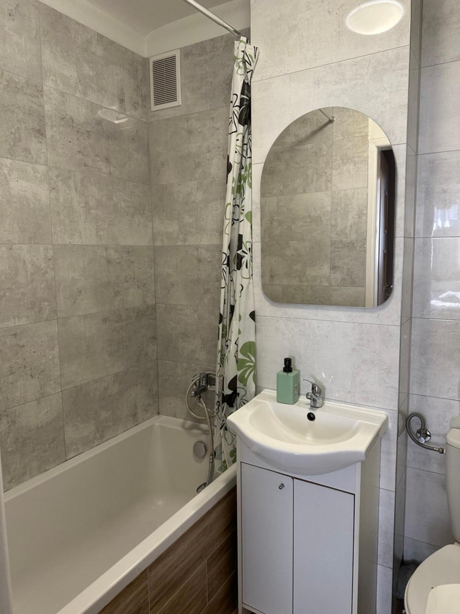 Coser Apartamenty Grzybowska Varsóvia Exterior foto